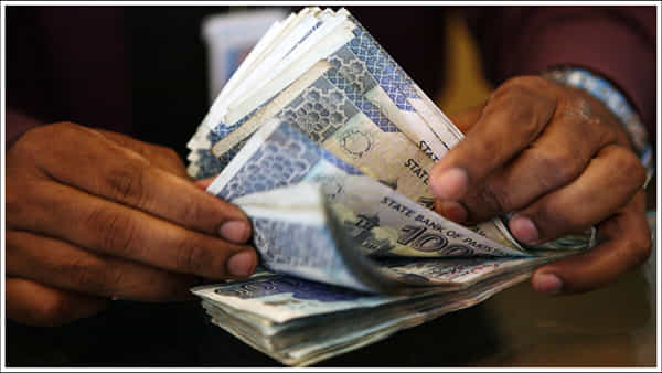 Central Bank: డిసెంబర్లో రూ.5000 నోట్లు విడుదల.. ఆ సెంట్రల్ బ్యాంకు కీలక ప్రకటన