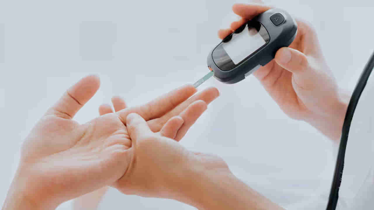 Diabetes: తిన్న వెంటనే రక్తంలో షుగర్‌ లెవల్స్‌ ఎందుకు పెరుగుతాయి.? అసలు కారణం ఏంటంటే..