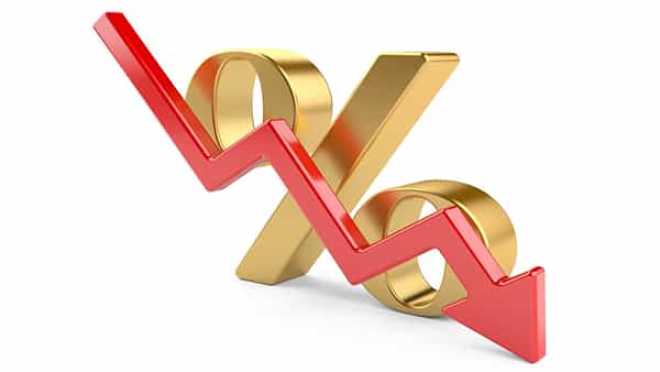 FD Interest Rates: ఎఫ్డీ ఖాతాదారులకు షాక్ తప్పదా? త్వరలో రేట్లు ఢమాల్!