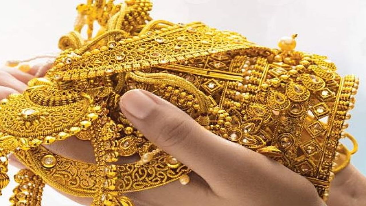 Gold Limit at Home: మీ ఇంట్లో ఎంత బంగారం ఉంచుకోవచ్చు.. ఆదాయపు పన్ను నిబంధనలు ఏంటి?