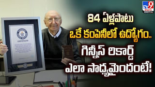 ఇనుప గొలుసుతో చెట్టుకు కట్టేస్తే.. పోలీసులొచ్చి కాపాడారు