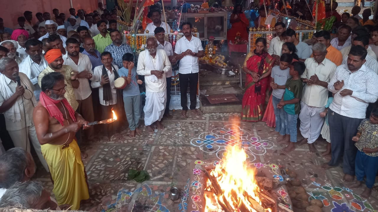 వందల ఏళ్ల చరిత్ర కలిగిన గుప్తలింగాన్ని దర్శించుకునేందుకు ఏటా వేలాది మంది భక్తులు వస్తుంటారు. చారిత్రాత్మకమైన ఈ ఆలయంలోని నీరు భక్తులను ఆకర్షిస్తూ అనేక రోగాలను నయం చేస్తుందని టిబిని నయం చేస్తుందని ఇక్కడికి వచ్చే భక్తులు చెబుతున్నారు.