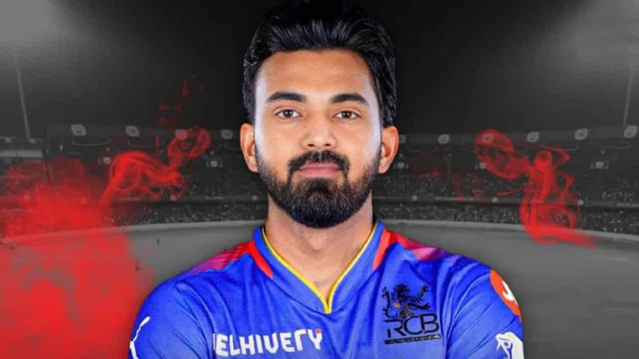 ఇంతలో, వేలానికి ముందే రాహుల్ తన తొలి జట్టు రాయల్ ఛాలెంజర్స్ బెంగళూరులో చేరవచ్చని వార్తలు వచ్చాయి. అయితే, సంజీవ్ గోయెంకా, కేఎల్ రాహుల్ భేటీ తర్వాత రాహుల్ ఆర్సీబీలో చేరడం అనుమానంగానే ఉందని చెబుతున్నారు.