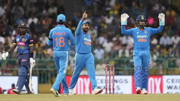 IND vs SL: ఫాంలో ఉన్నోడిని పక్కనపెట్టి.. సీనియర్ అంటూ చోటిచ్చారు.. కట్చేస్తే.. చెత్త ఆటతో చిరాకు తెప్పించాడు