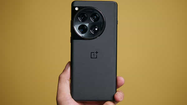 Oneplus 12: రూ. 65 వేల ఫోన్ను రూ. 54 వేలకే సొంతం చేసుకోవచ్చు.. అదిరిపోయే ఆఫర్..