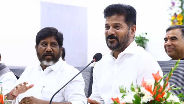 Telangana: రేషన్ కార్డు లేని వారికి రేవంత్ సర్కార్ గుడ్ న్యూస్.. ఆ రోజు నుంచే ప్రజాపాలన..