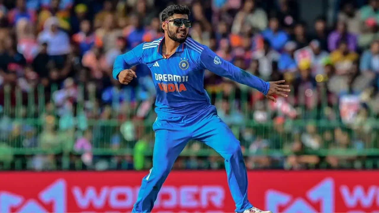 ఈ క్రమంలో రియాన్ తన ODI కెరీర్లో మొదటి వికెట్కు అత్యధిక స్కోరు చేసిన బ్యాట్స్మన్ను అవుట్ చేసిన భారత బౌలర్గా కూడా నిలిచాడు. రియాన్ 96 పరుగుల వ్యక్తిగత స్కోరు వద్ద ఫెర్నాండోను అవుట్ చేశాడు. కేవలం 4 పరుగుల తేడాతో సెంచరీ కోల్పోయాడు.