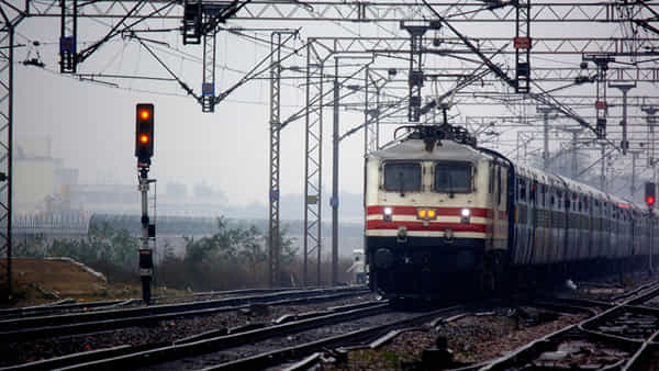 RRB Technician Posts: భారీగా పెరిగిన రైల్వే టెక్నీషియన్ పోస్టులు.. సికింద్రాబాద్ రైల్వే జోన్లో ఎన్ని ఉన్నాయంటే