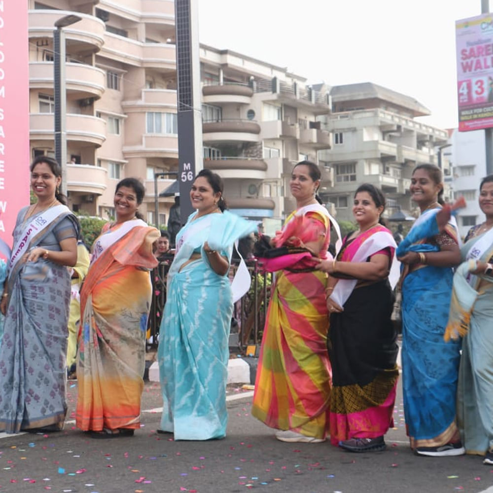 ది స్పిరిట్‌ ఆఫ్‌ వైజాగ్‌ సొసైటీ ఆధ్వర్వంలో మన సంస్కృతిని పరిరక్షించుకుందాం.. మన వారసత్వాన్ని కాపాడుకుందాం అన్న నినాదంతో నిర్వహించిన కార్యక్రమానికి.. ముఖ్య అతిధిగా హోం మంత్రి అనిత హాజరయ్యారు. శారీ వాక్ ను ప్రారంభించి.. మహిళలతోపాటు శారీ వాక్ లో పాల్గొన్నారు. 