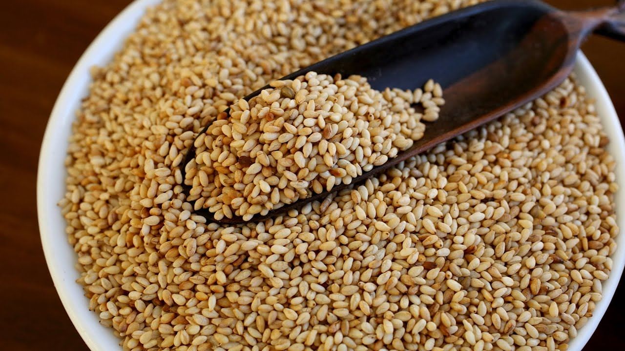 Sesame Seeds Uses: మెదడు ఆరోగ్యాన్ని కాపాడే నువ్వులు.. ఇలా తింటే ఎన్నో లాభాలు..