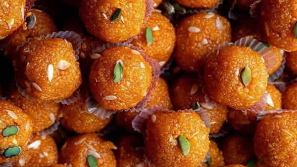 Health Tips: స్వీట్స్ ఇష్టమని అతిగా తినేస్తున్నారా.! కంట్రోల్ లేకపోతే పొట్ట గుట్టలా మారిపోతుంది