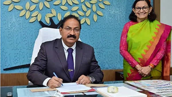 TGPSC Jobs: జాబ్ క్యాలెండర్ ప్రకారంగానే ఉద్యోగాలు భర్తీ చేస్తాం టీజీపీఎస్సీ ఛైర్మన్ మహేందర్రెడ్డి