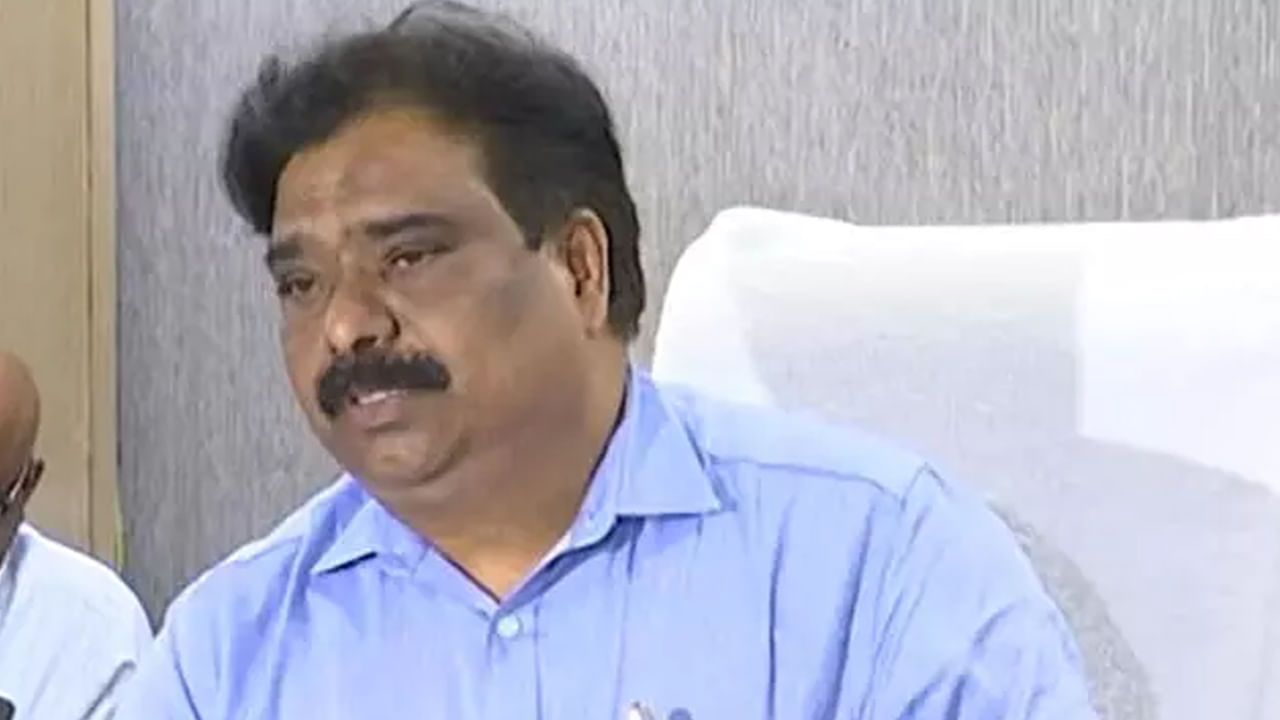 AP News: గనుల శాఖ పూర్వ డైరెక్టర్ వెంకటరెడ్డిపై వేటు.. ఏసీబీ విచారణకు ఆదేశం