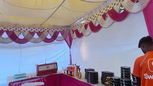 Viral News: ద్యావుడా..! ఎంగేజ్ మెంట్లో విందు కోసం ఆన్ లైన్ ఫుడ్ ఆర్డర్.. నెట్టింట పోస్ట్ వైరల్..