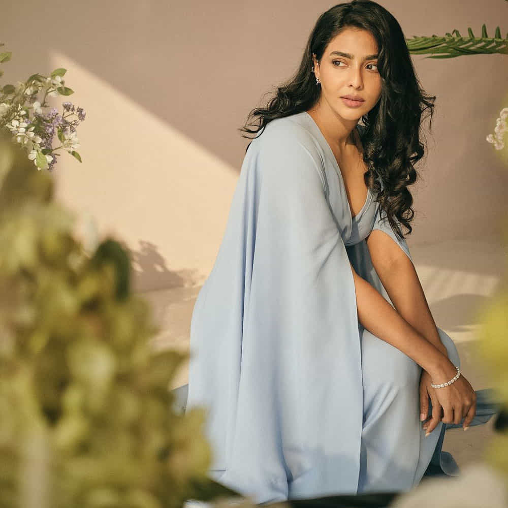 ప్రస్తుతం సోషల్ మీడియాలో యాక్టివ్ గా ఉన్న ఐశ్వర్య.. తాజాగా షేర్ చేసిన ఫోటోస్ ఆకట్టుకుంటున్నాయి. అంతేకాదు. సూప్రీం హీరో సాయి ధరమ్ తేజ్ నటిస్తోన్న కొత్త ప్రాజెక్టులో ఎంపికైంది.