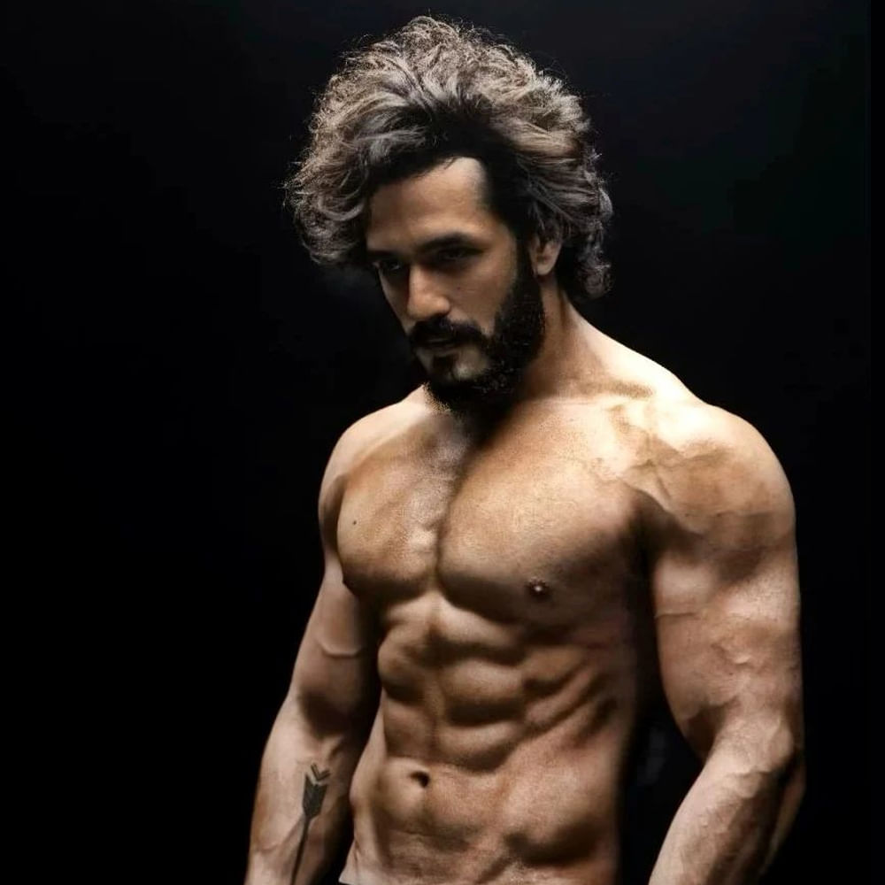 అఖిల్ ఎక్కడ..? ఏజెంట్ తర్వాత ఈయనేం ప్లాన్ చేస్తున్నారు..? అంత సైలెంట్‌గా అక్కినేని వారసుడు ఏం చేస్తున్నట్లు..? ఇండస్ట్రీకి వచ్చి పదేళ్ళవుతున్నా.. సాలిడ్ బ్లాక్‌బస్టర్ కోసం వేచి చూస్తూనే ఉన్నారు అఖిల్.