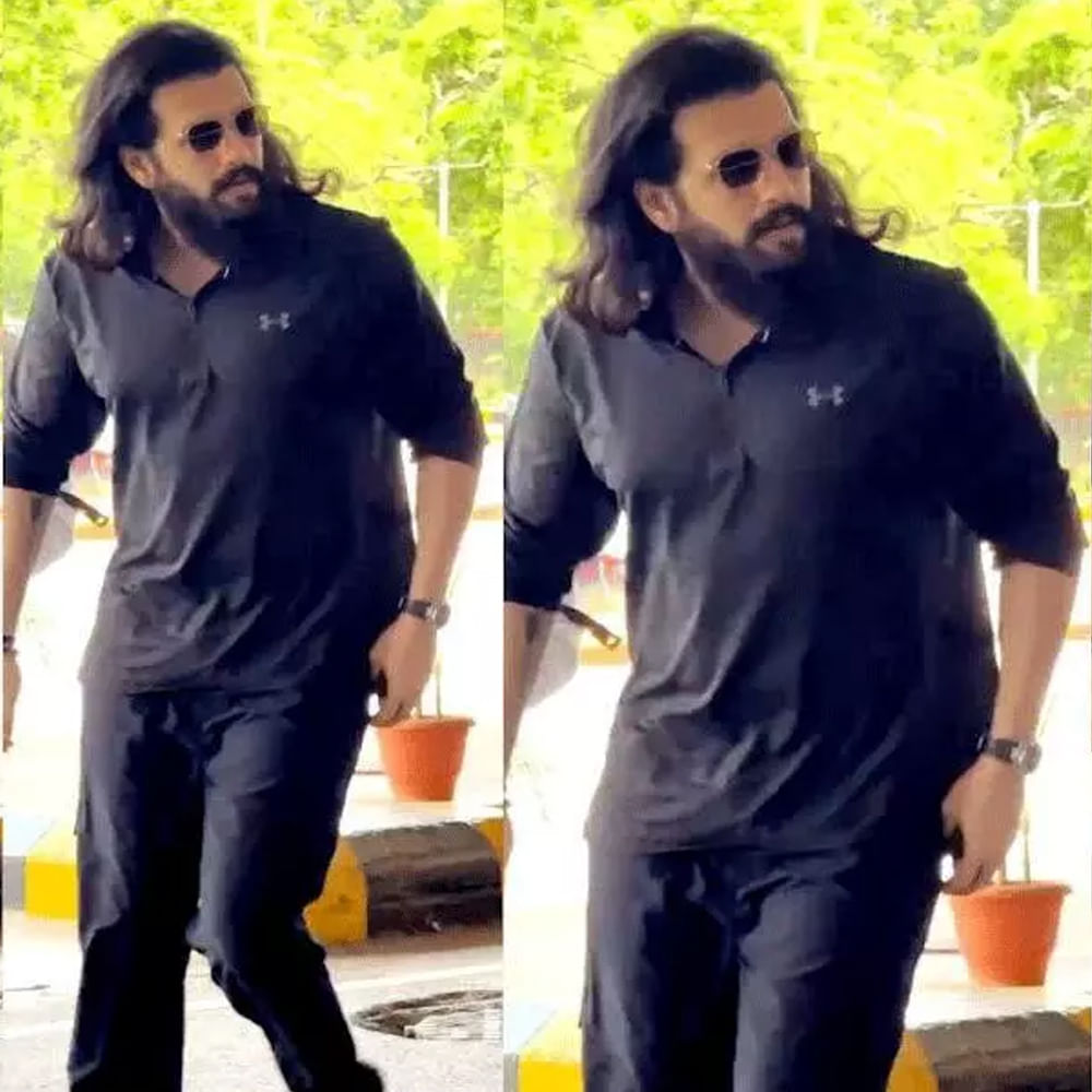 ప్రస్తుతం ఈ చిత్రం కోసమే మేకోవర్ అవుతున్నారు అఖిల్. ఏజెంట్ ఫ్లాపైనా.. అఖిల్ ట్రాక్ రికార్డ్ ఏమంత గొప్పగా లేకపోయినా కథకు తగ్గట్లు భారీ బడ్జెట్‌తోనే ఈ చిత్రం రానుంది.