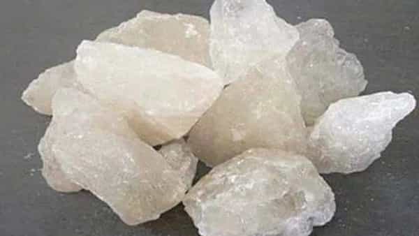 Alum Jaggery: పటిక బెల్లంతో ఇన్ని ఉపయోగాలా.. తెలిస్తే అస్సలు వదిలిపెట్టరు..