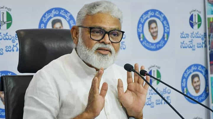 Watch: జగన్ను మానసికంగా హింసించే కుట్ర - అంబటి రాంబాబు Watch: జగన్ను మానసికంగా హింసించే కుట్ర - అంబటి రాంబాబు