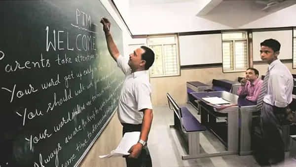AP TET 2024 Hall Tickets: వారంలో టెట్ హాల్ టికెట్లు విడుదల.. మాక్ టెస్టులు ఎప్పటినుంచంటే?