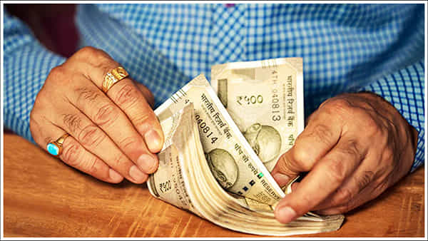 Savings Account Rules: మీ బ్యాంకు అకౌంట్లో పరిమితికి మించి డిపాజిట్లు చేస్తున్నారా? ట్యాక్స్ నోటీసులు రావచ్చు!