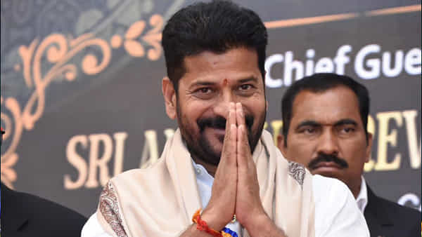 TG AEE Posts: రేపు 700 మంది ఏఈఈలకు సీఎం రేవంత్ చేతుల మీదగా నియామక పత్రాలు అందజేత