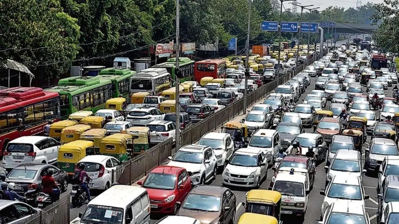 Delhi: ఇకపై వెహికల్ నడపాలంటూ ఒళ్లు దగ్గర పెట్టుకోవాల్సిందే..! కేంద్ర మంత్రికి ఎల్‌జీ వీకే లేఖ..!