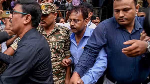 RG Kar Case: CBI విచారణలో బయటపడుతున్న మాజీ ప్రిన్సిపాల్ సందీప్ ఘోష్ అక్రమాల పుట్ట!