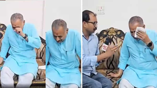 Viral Video: ఎన్నికల్లో టికెట్ దక్కలేదని గుక్కపట్టి ఏడ్చేసిన మాజీ ఎమ్మెల్యే.. వీడియో వైరల్