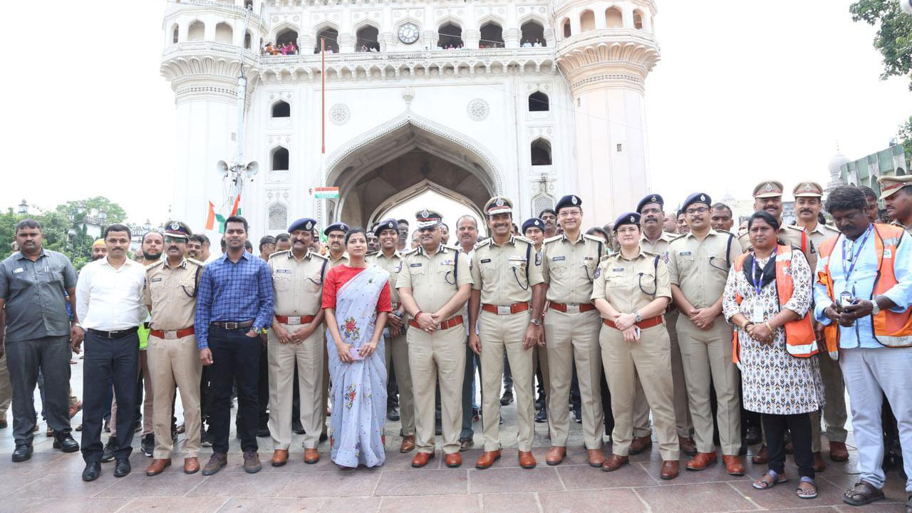 Hyderabad: మంచినీళ్లు, ఉచితంగా భోజనం.. గణేష్‌ నిమజ్జనానికి జీహెచ్ఎంసీ ఏర్పాట్లు పూర్తి..