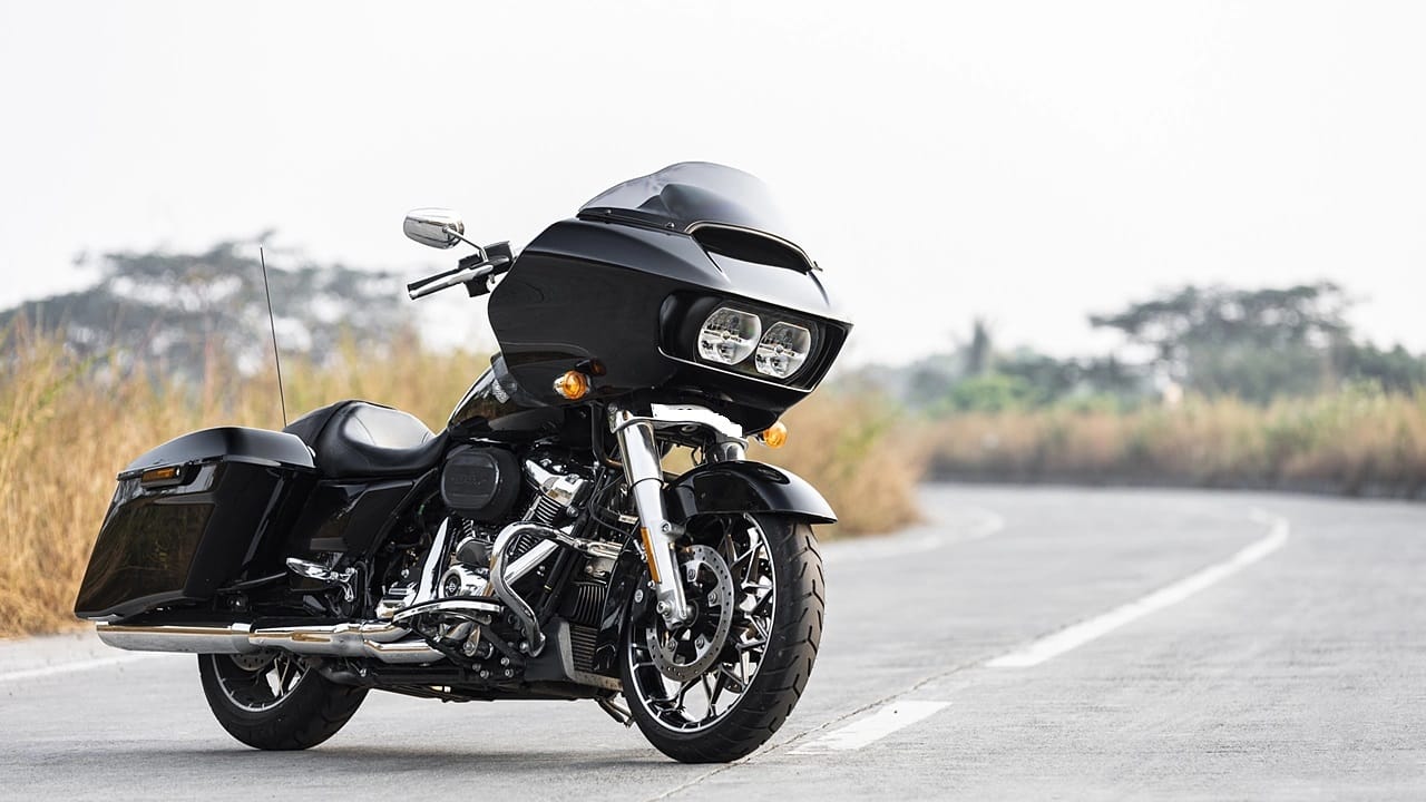 Expensive Motorcycles: దేశంలోని అత్యంత ఖరీదైన బైక్స్ ఇవే.. ధర ఎంతో తెలిస్తే షాక్ అయిపోతారు.. Expensive Motorcycles: దేశంలోని అత్యంత ఖరీదైన బైక్స్ ఇవే.. ధర ఎంతో తెలిస్తే షాక్ అయిపోతారు..