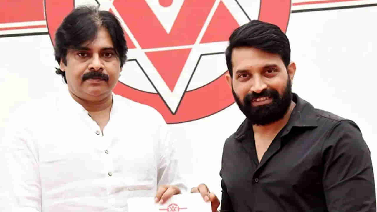 జానీ మాస్టర్‌కు షాక్ ఇచ్చిన జనసేన.. పార్టీ కార్యక్రమాలకు దూరంగా ఉండాలని ఆదేశం