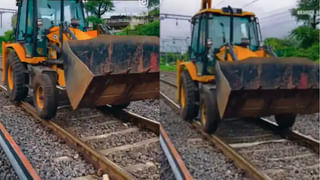 Viral Video: రైలులో జలపాతం సౌకర్యం.. ఏసీ కోచ్‌లో నీటి లీకేజీ వీడియో వైరల్..