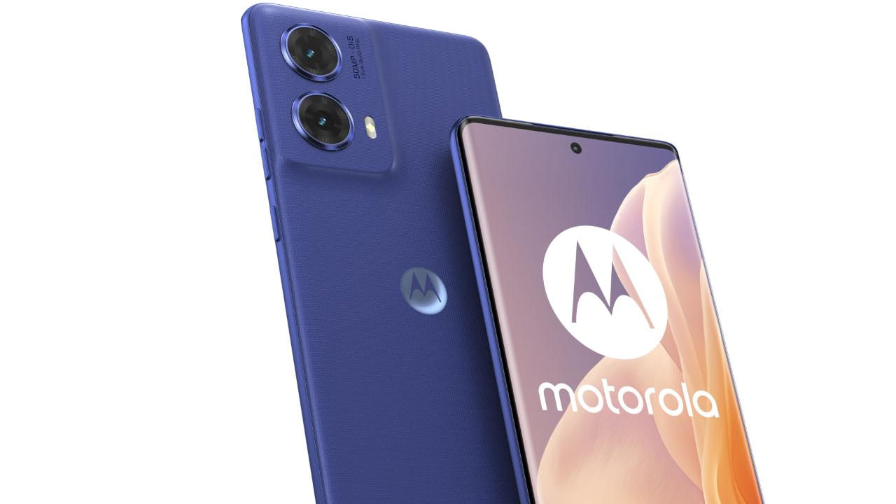 Moto G85: ఈ స్మార్ట్‌ ఫోన్‌ అమెజాన్‌లో రూ. 22,740కి లభిస్తోంది. ఈ ఫోన్‌లో కర్వ్డ్‌ డిస్‌ప్లేను అందించారు. మోటో జీ85 స్నాప్‌డ్రాగర్‌ 6ఎస్‌ జెన్‌3 ప్రాసెసర్‌ను ఇచ్చారు. 50 మెగాపిక్సెల్స్‌తో కూడిన రెయిర్‌ కెమెరాను అందించారు. అలాగే 8 ఎంపీతో కూడిన ఫ్రంట్‌ కెమెరాను అందించారు. ఇక బ్యాటరీ విషయానికొస్తే ఇందులో 5000 ఎమ్‌ఏహెచ్‌ బ్యాటరీని అందించారు. 