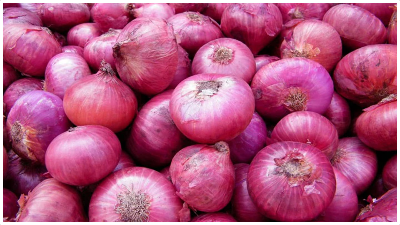 Onion Export: రైతులకు పెద్ద ఉపశమనం.. ఉల్లి ఎగుమతులపై కీలక నిర్ణయం