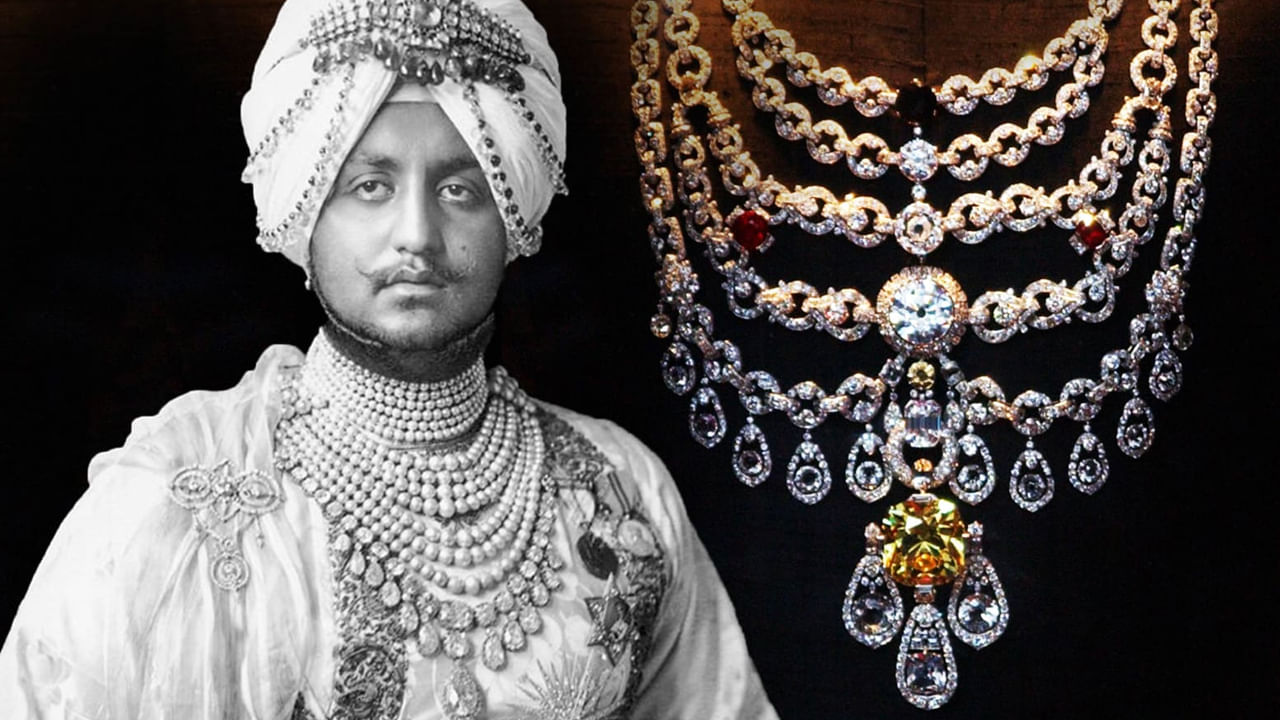 Patiala Necklace: పాటియాలా నెక్లెస్ మహారాజా భూపీందర్ సింగ్ పాటియాలా హార్‌ను తయారు చేయించాడు.. ప్రపంచంలోనే అత్యంత ఖరీదైన నెక్లెస్ ఇదే. ఈ నెక్లెస్‌లో 2930 వజ్రాలు పొదగబడ్డాయి. మధ్యలో 234 క్యారెట్ల పసుపు వజ్రం పొదిగి ఉంటుంది. ఈ నెక్లెస్ ధర 112 కోట్లకు పైగా ఉంది.