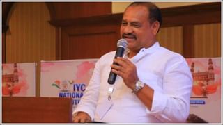 Telangana: బడిలో ఒకటో తరగతి విద్యార్ధికి పాముకాటు.. విషాన్ని నోటితో లాగి ప్రాణాలు నిలబెట్టిన టీచర్‌