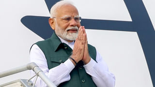 పారాలింపిక్స్ పతక విజేతలతో ప్రధానమంత్రి.. మోదీ మనసు గెలిచిన జావెలిన్ త్రోయర్