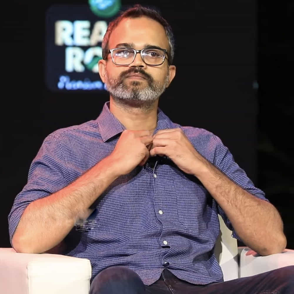నేను ఎన్ని సినిమాలు చేసినా, నా టింజ్లోనే ఉంటాయి.. నా థీమ్లోనే ఉంటాయనే విషయాన్ని ఇప్పటికే స్పష్టంగా చెప్పేశారు ప్రశాంత్ నీల్. నెక్స్ట్ ఆయన్ తారక్తో చేయబోయే సినిమా కలర్ కూడా నీల్ లాస్ట్ మూవీస్లాగే ఉంటుందన్నది ఇప్పటికి స్పష్టం. నీల్ సినిమాను మొదలుపెట్టిన రెండు, మూడు నెలలకు తారక్ సెట్స్ లో జాయిన్ అవుతారు.