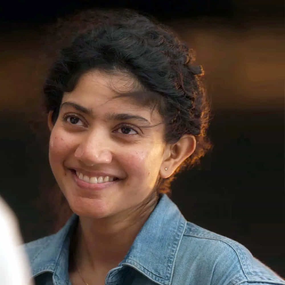 సాయి పల్లవి సినిమాలేవీ ఇప్పట్లో రిలీజ్కు లేవు.. అయినా కూడా ఈమె ట్రెండ్ అవుతున్నారు. దానికి కారణం అమరన్ ఫస్ట్ సింగిల్ రాబోతుండటమే.