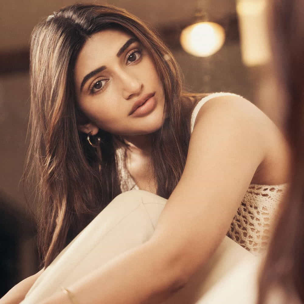 పెళ్లి సందడి సినిమాతో తెలుగు తెరకు పరిచయమైన శ్రీలీల.. ఆ తర్వాత రవితేజ సరసన ధమకా సినిమాతో బ్లాక్ బస్టర్ హిట్ అందుకుంది. ఈ ఒక్క మూవీతో రాత్రికి రాత్రే ఈ అమ్మడు క్రేజ్ మారిపోయింది.