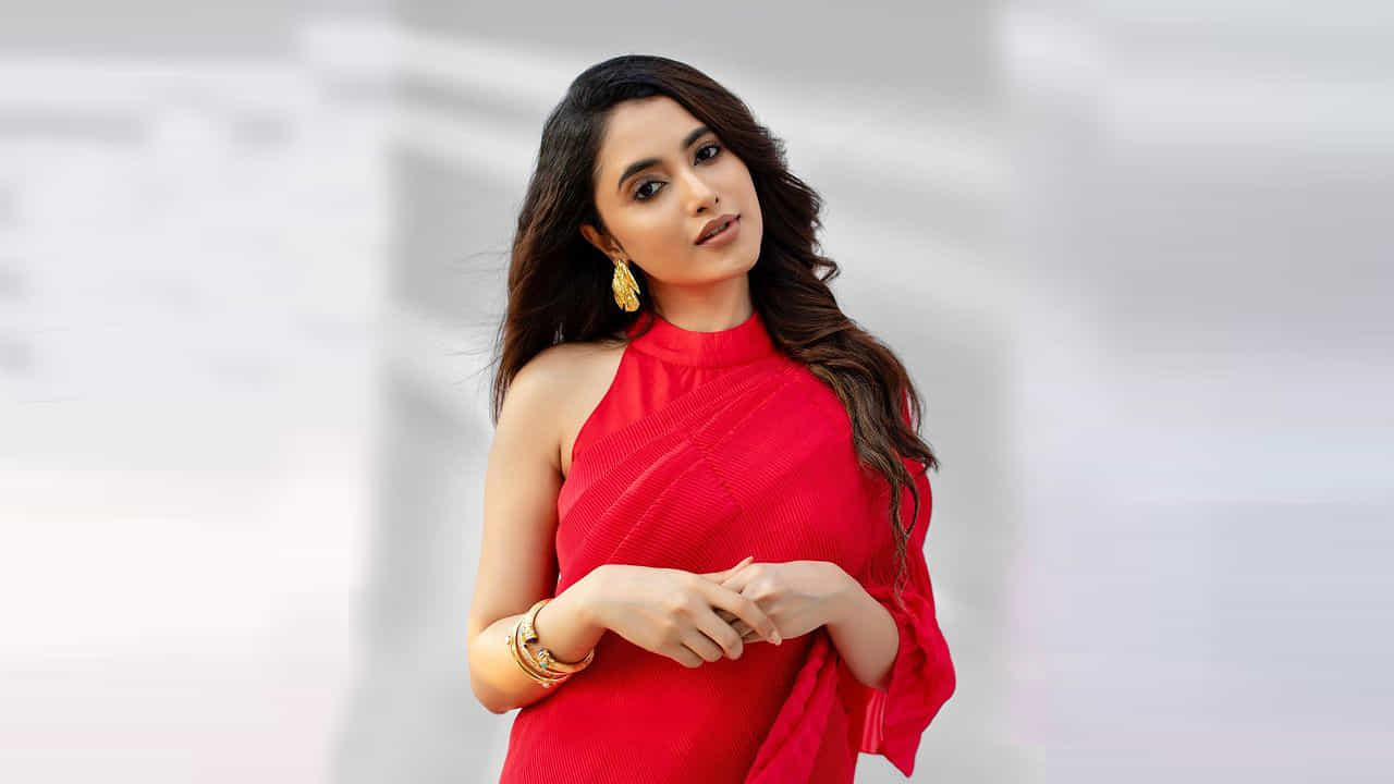 తాజా ధనుష్కి జోడిగా కెప్టెన్ మిల్లర్ చిత్రంలో నటించింది. సంక్రాంతి కనుకగా ఈ చిత్రం తమిళంలో విడుదలైంది. ఈ నెల 26న తెలుగులో కూడా విడుదల కానుంది. మరియు జయం రవితో కలిసి M. రాజేష్ దర్శకత్వంలో బ్రదర్ అనే చిత్రంతో నటిస్తుంది.