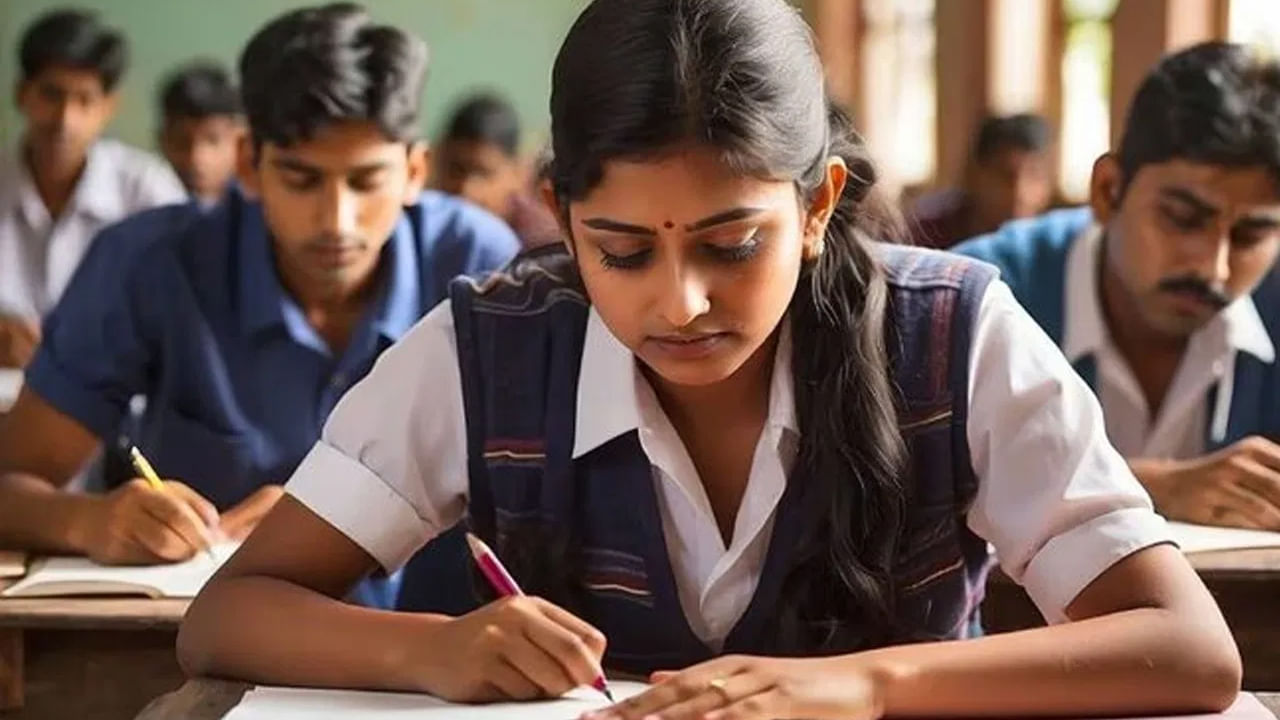 TG Gurukul Admissions: పేదింటి విద్యార్ధులకు సదావకాశం.. నేడు, రేపు ఎస్సీ గురుకులాల్లో స్పాట్‌ అడ్మిషన్లు! కోరిన కోర్సులో సీటు