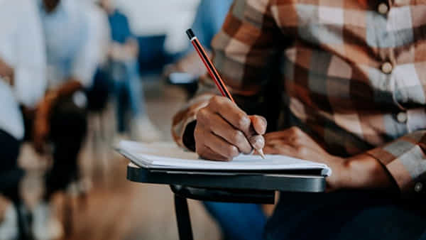 UPSC Civils Mains 2024: మరికాసేపట్లో యూపీఎస్సీ సివిల్స్ మెయిన్స్ 2024 పరీక్షలు ప్రారంభం.. పకడ్బందీగా ఏర్పాట్లు