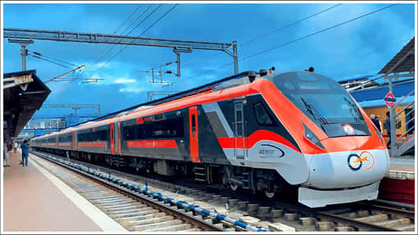 Vande Bharat Sleeper: వందే భారత్ స్లీపర్లో 5 స్టార్ సౌకర్యాలు.. ప్రత్యేకతలు తెలిస్తే ఆశ్చర్యపోతారు!