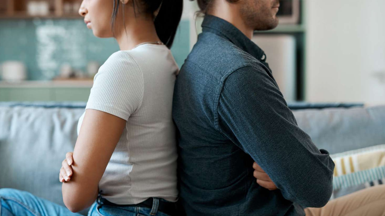 Vastu Tips: తెలిసి చేసే ఈ వాస్తు తప్పులే.. ఇంట్లో గొడవలకు కారణవుతాయి Vastu Tips: తెలిసి చేసే ఈ వాస్తు తప్పులే.. ఇంట్లో గొడవలకు కారణవుతాయి