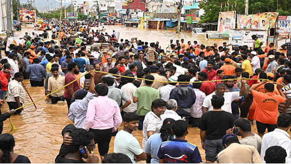 Vijayawada: దీవుల్లో జీవుల్లా గడుపుతున్న జనం.. బెజవాడ వాసులను వెంటాడుతున్న మరో భయం