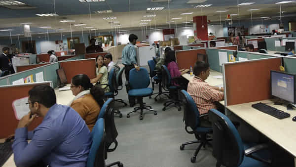 Viral: ఓర్నీ.! సెలవుల్లేకుండా 104 రోజులు నాన్స్టాప్ పని.. ఆ తర్వాత జరిగింది అస్సలు ఊహించలేరు