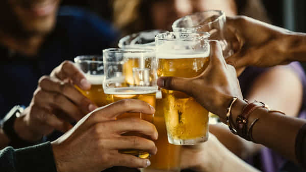 Alcohol: చలేస్తోందని మందేస్తున్నారా.? అయితే బీకేర్ఫుల్ బ్రదరూ.!