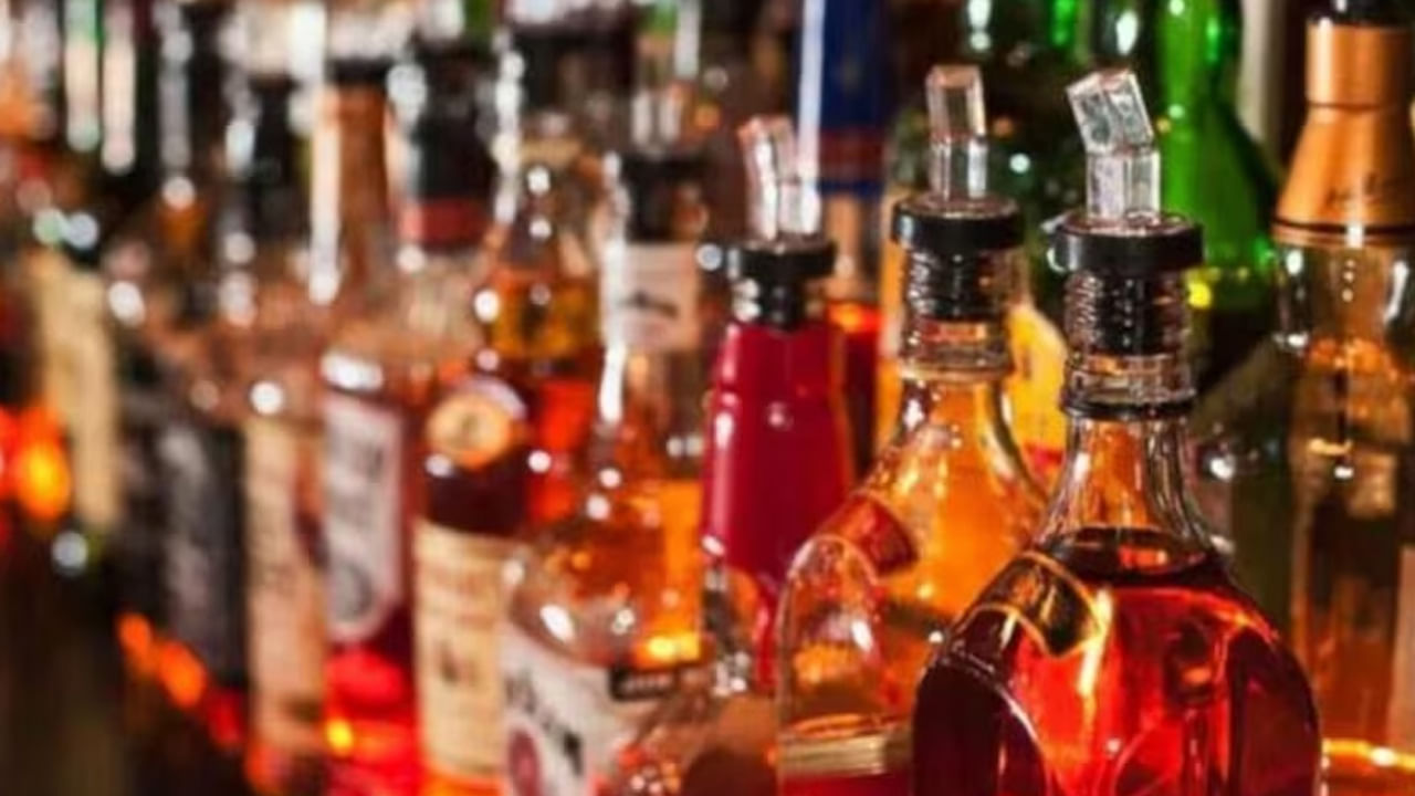 AP Liquor Shops Lottery: అబ్బా.. నక్క తోక తొక్కాడు.. ఒక వ్యక్తికి ఎన్ని షాపులు చిక్కాయంటే